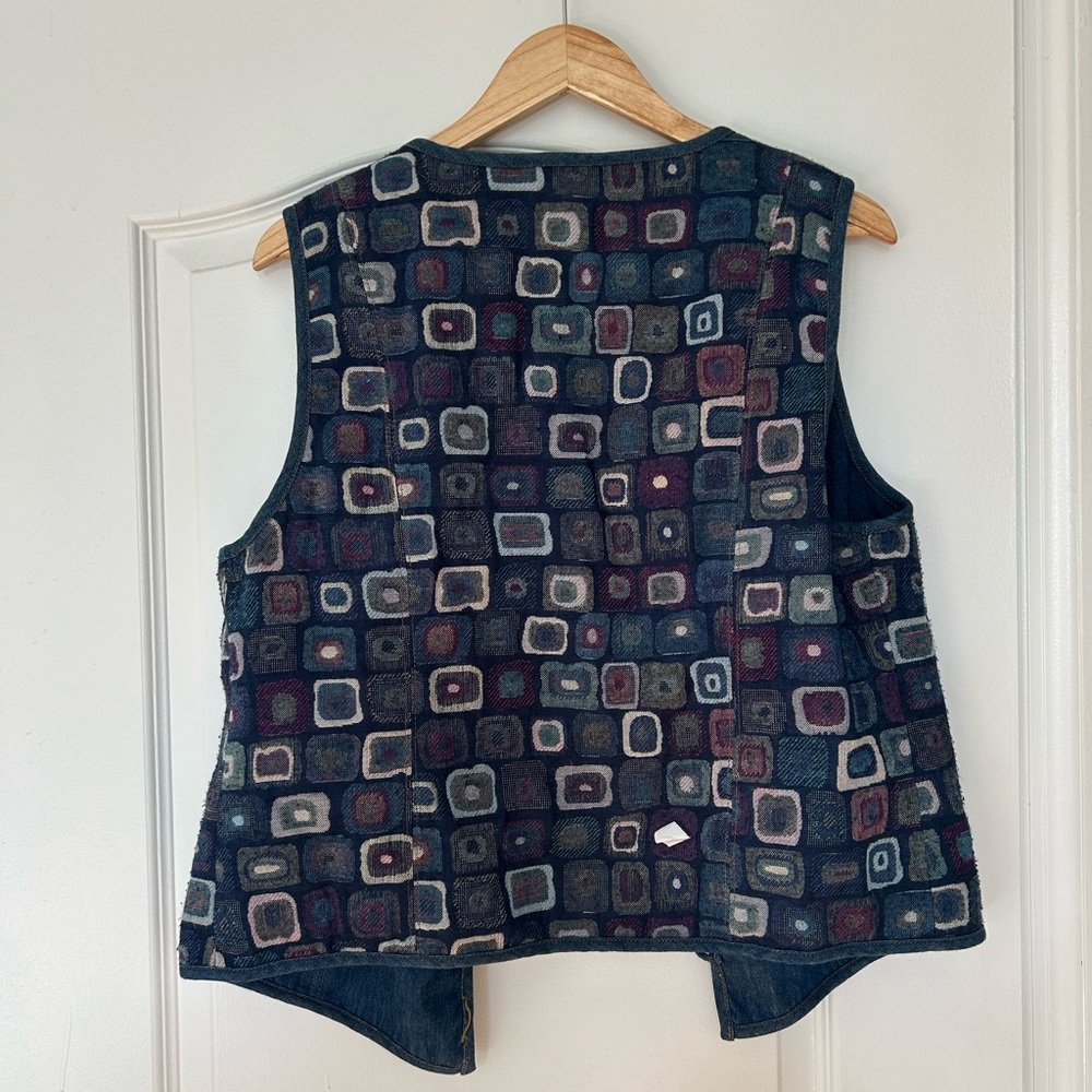 90s VINTAGE REVERSIBLE WOMENS PATTERN VEST